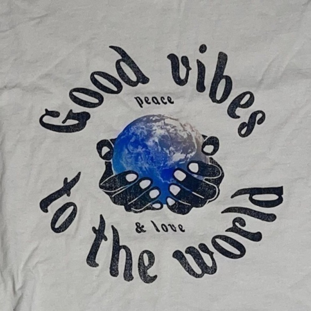 Old Navy - Good Vibes to the World Piece & Love - T-shirt - Size XXL